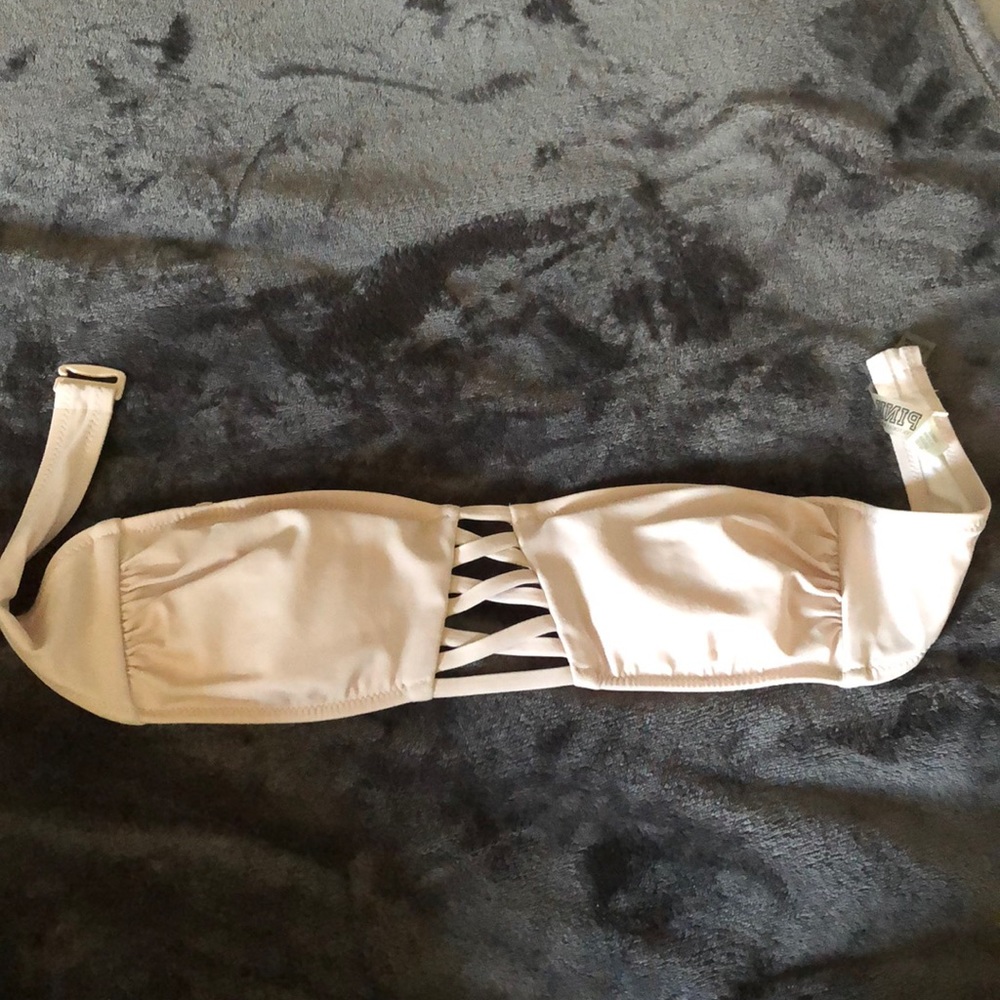 Two bikini tops - Picture 4 of 5